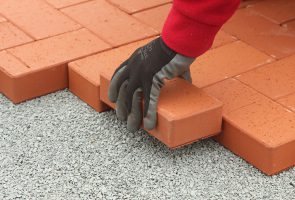 Floor brickwork