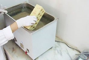 Brick water absorption percentage test